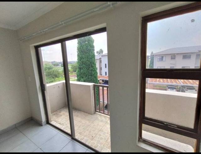 2 BEDROOM APARTMENT FOR SALE IN EVELEIGH